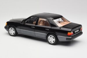 Mercedes 230E W124 AMG Wheels Musta Rajoitettu Erä Norev 1:18 183950 Metalli — kuva 7 / 12