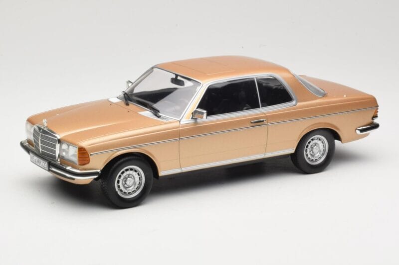 Mercedes 280 CE C123 Kulta Norev 1:18 183587 Metalli