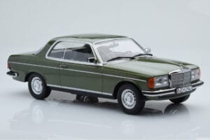 Mercedes 280 CE W123 Coupe Vihreä Norev 1:18 183704 Metalli — kuva 4 / 6
