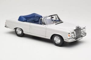 Mercedes 280 SE W111 Cabriolet Vaaleanharmaa Norev 1:18 183530 Metalli — kuva 6 / 8