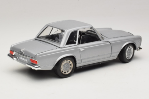 Mercedes 280 SL W113 Berlina Hopea Techno Giodi 1:18 F14051030 Metalli — kuva 3 / 8
