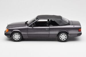 Mercedes 300 CE-24 W124 Cabriolet Violetti Metallic Norev 1:18 183567 Metalli — kuva 5 / 10
