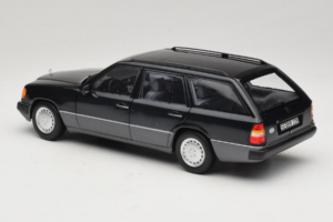 Mercedes 300 D W124 Farmari Musta Norev 1:18 183960 Metalli — kuva 7 / 8