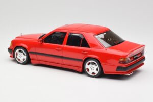 Mercedes 300E W124 6.0 AMG Signal Punainen Otto 1:18 OT1104 Hartsi — kuva 5 / 6