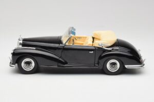 Mercedes 300 S W188 Avoauto Musta Tchibo 1:18 36782 Metalli — kuva 4 / 8