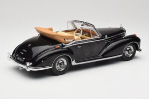 Mercedes 300 SC W188 Avoauto Musta KK-Scale 1:18 KKDC180941 Metalli — kuva 2 / 6