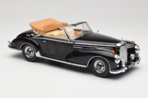 Mercedes 300 SC W188 Avoauto Musta KK-Scale 1:18 KKDC180941 Metalli — kuva 4 / 6