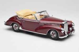 Mercedes 300 SC W188 Avoauto Tummanpunainen KK-Scale 1:18 KKDC180942 Metalli — kuva 4 / 6