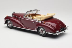 Mercedes 300 SC W188 Avoauto Tummanpunainen KK-Scale 1:18 KKDC180942 Metalli — kuva 5 / 6
