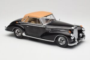 Mercedes 300 SC W188 Avoauto Softtop Musta KK-Scale 1:18 KKDC180943 Metalli — kuva 4 / 6