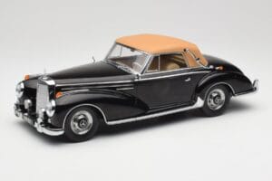 Mercedes 300 SC W188 Avoauto Softtop Musta KK-Scale 1:18 KKDC180943 Metalli
