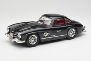 Mercedes 300 SL W198 Musta Bburago 1:18 35791 Metalli