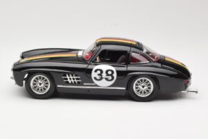 Mercedes 300 SL #38 1954 Bburago 1:18 3015-M1 Metalli — kuva 4 / 8