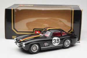 Mercedes 300 SL #38 1954 Bburago 1:18 3015-M1 Metalli — kuva 8 / 8
