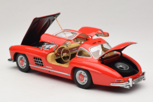 Mercedes 300 SL Gullwing Punainen Minichamps 1:18 180039001 Metalli — kuva 5 / 8