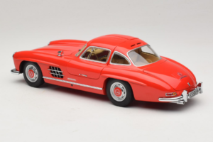 Mercedes 300 SL Gullwing Punainen Minichamps 1:18 180039001 Metalli — kuva 7 / 8