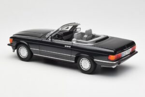 Mercedes 300 SL R107 Musta Pearl Jälleenmyyjäpainos Norev 1:18 B66040678 Metalli — kuva 9 / 10