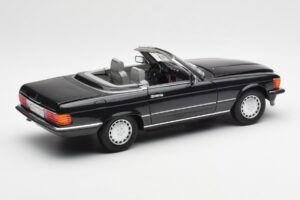 Mercedes 300 SL R107 Musta Pearl Jälleenmyyjäpainos Norev 1:18 B66040678 Metalli — kuva 4 / 10