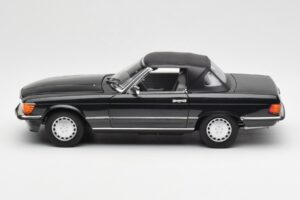 Mercedes 300 SL R107 Musta Pearl Jälleenmyyjäpainos Norev 1:18 B66040678 Metalli — kuva 5 / 10