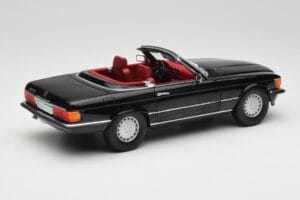 Mercedes 300 SL R107 Musta Norev 1:18 183511 Metalli — kuva 3 / 8