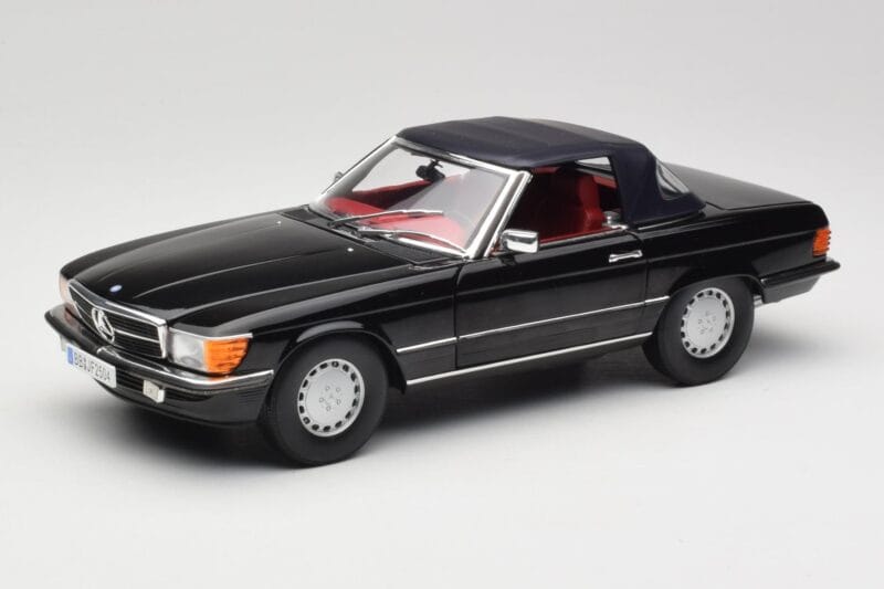 Mercedes 300 SL R107 Musta Norev 1:18 183511 Metalli