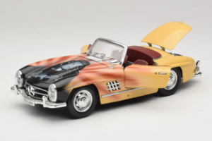 Mercedes 300 SL Roadster Rosemarie Muster Rajoitettu Painos 18/27 Bburago 1:18 3023-M1 Metalli — kuva 2 / 8