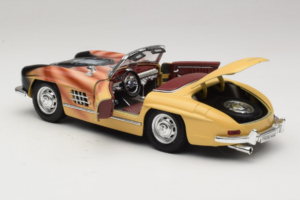 Mercedes 300 SL Roadster Rosemarie Muster Rajoitettu Painos 18/27 Bburago 1:18 3023-M1 Metalli — kuva 5 / 8