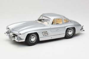 Mercedes 300 SL Hopea Bburago 1:18 3013 Metalli