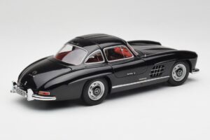 Mercedes 300 SL W198 Musta Minichamps 1:18 180039004 Metalli — kuva 3 / 8