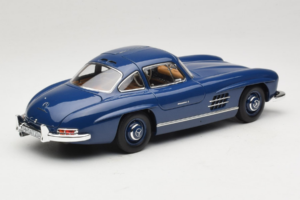 Mercedes 300 SL W198 Sininen Norev 1:18 183852 Metalli — kuva 3 / 8