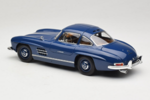 Mercedes 300 SL W198 Sininen Norev 1:18 183852 Metalli — kuva 7 / 8