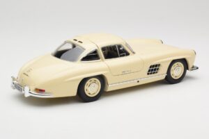 Mercedes 300 SL W198 Kerma Minichamps 1:18 110037212 Metalli — kuva 3 / 8