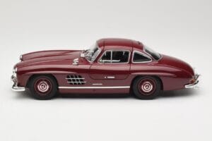 Mercedes 300 SL W198 Gullwing Tummanpunainen Minichamps 1:18 110037218 Metalli — kuva 4 / 8