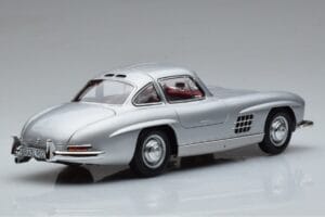 Mercedes 300 SL W198 Gullwing Norev 1:18 183850 Metalli — kuva 3 / 8
