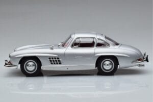 Mercedes 300 SL W198 Gullwing Norev 1:18 183850 Metalli — kuva 5 / 8
