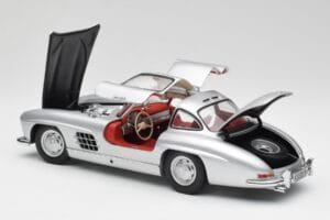 Mercedes 300 SL W198 Gullwing Hopea Minichamps 1:18 180039000 Metalli — kuva 5 / 8