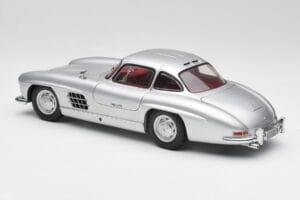 Mercedes 300 SL W198 Gullwing Hopea Minichamps 1:18 180039000 Metalli — kuva 7 / 8