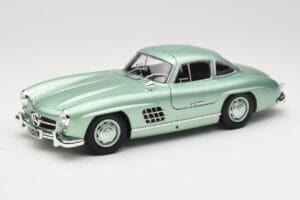 Mercedes 300 SL W198 Gullwing Light Green Metallic Minichamps 1:18 110037221 Metalli