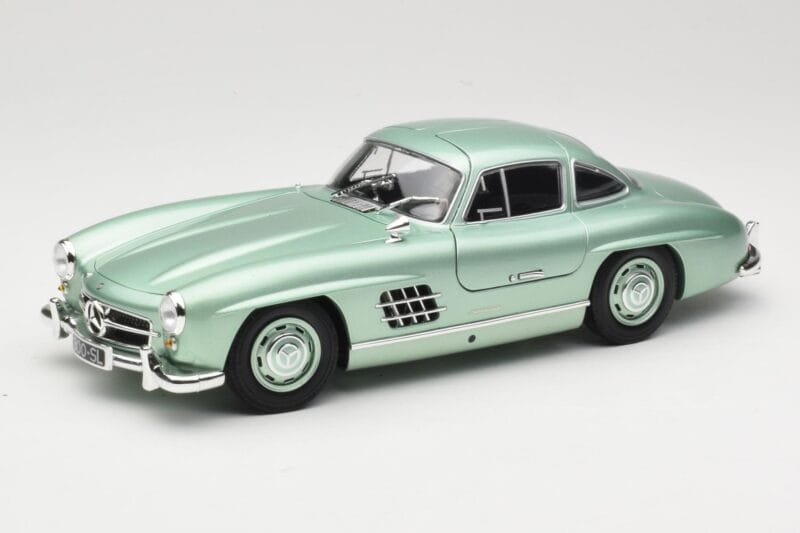 Mercedes 300 SL W198 Gullwing Light Green Metallic Minichamps 1:18 110037221 Metalli