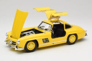 Mercedes 300 SL W198 Vaaleankeltainen Minichamps 1:18 180039009 Metalli — kuva 2 / 8