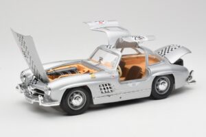 Mercedes 300 SL W198 #295 1954 Bburago 1:18 32813 Metalli — kuva 2 / 8