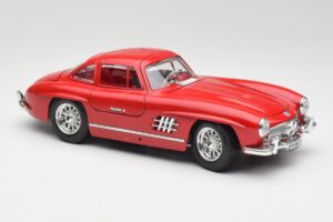 Mercedes 300 SL W198 Red Metallic Bburago 1:18 3013-M1 Metalli — kuva 6 / 8