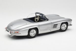 Mercedes 300 SL W198 Roadster Silver Metallic Minichamps 1:18 180039030 Metalli — kuva 3 / 8
