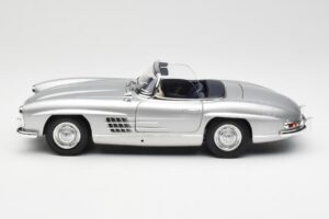 Mercedes 300 SL W198 Roadster Silver Metallic Minichamps 1:18 180039030 Metalli — kuva 4 / 8