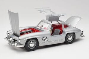 Mercedes 300 SL W198 Gullwing Silver Harmaa Bburago 1:18 3513 Metalli — kuva 2 / 8