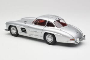 Mercedes 300 SL W198 Gullwing Hopea Metallic Minichamps 1:18 B66040379 Metalli — kuva 7 / 8