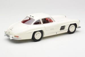 Mercedes 300 SL W198 Valkoinen Minichamps 1:18 180039006 Metalli — kuva 3 / 8