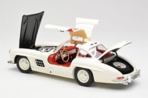 Mercedes 300 SL W198 Valkoinen Minichamps 1:18 180039006 Metalli — kuva 5 / 8