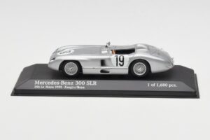 Mercedes 300 SLR #19 P. Levegh / J. Fitch 24 Hours of Le Mans 1955 Minichamps 1:43 432553000 Metalli