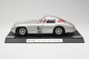 Mercedes 300 SLR Hopea Revell 1:12 08851 Metalli — kuva 4 / 8